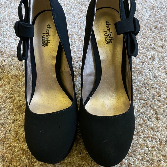 Suede heels with bows - Picture 4 of 7